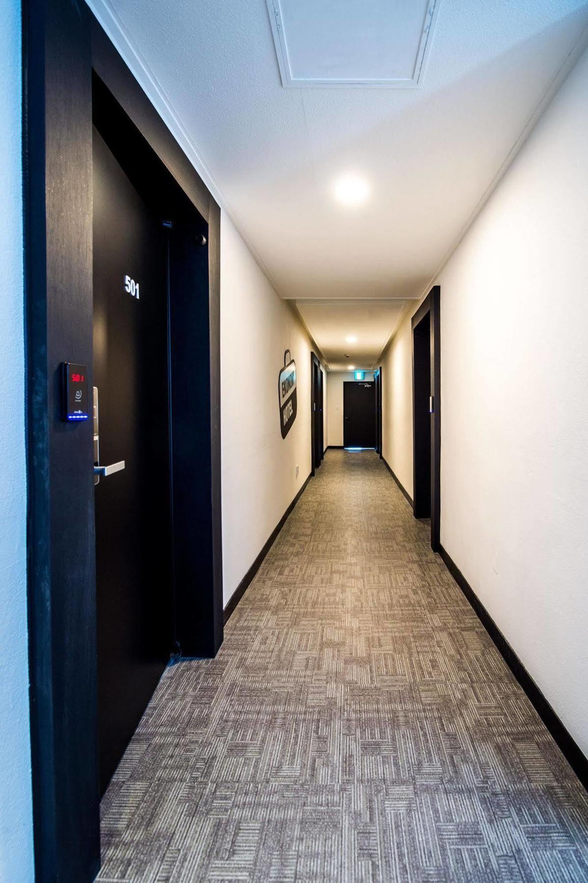 Ekonomy Hotel Sokcho Bagian luar foto